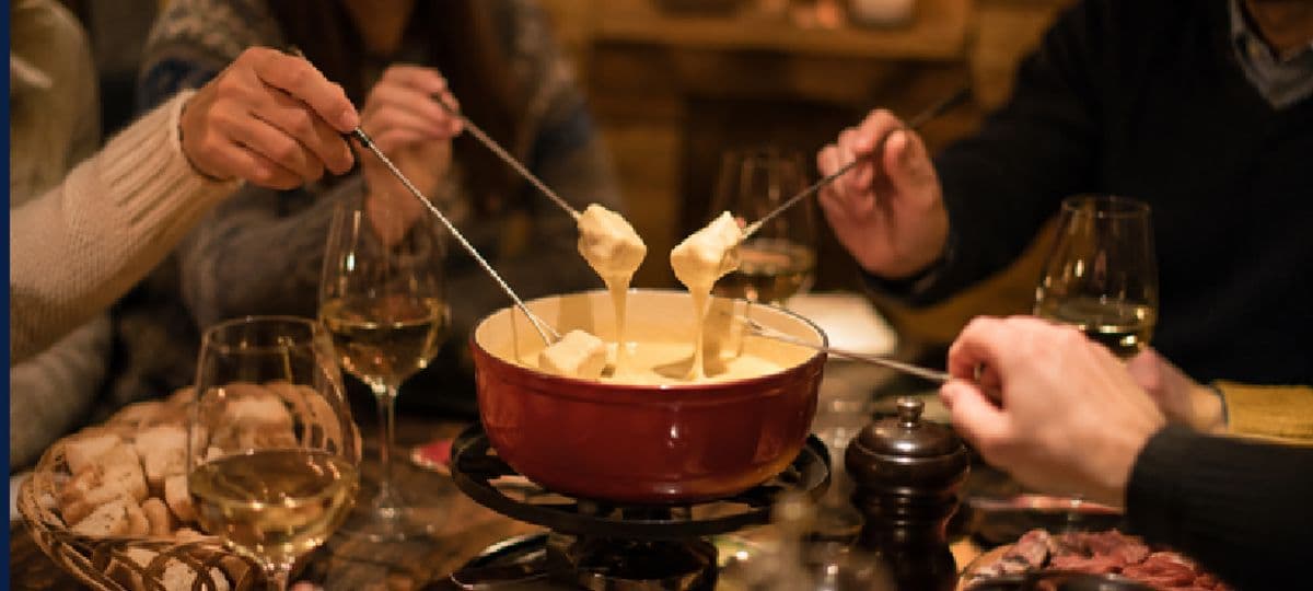 Kaasfondue tijdens een gezellige avond